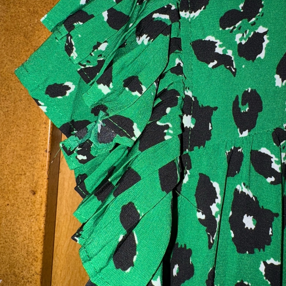 Green Leopard Print Ruffle Dress - Picture 4 of 13